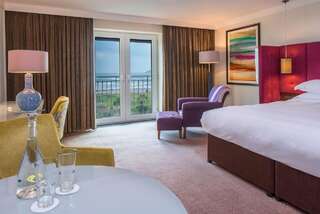 Отель Garryvoe Hotel Балликоттон Улучшенный двухместный номер с 1 кроватью и видом на море-3